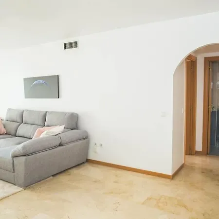Apartamento En Guadalmina Con Vistas Al Golf -