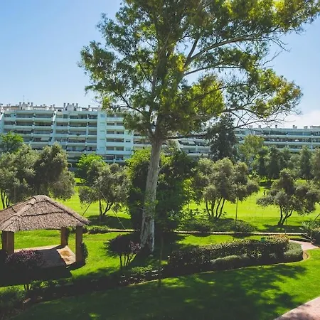 Apartamento En Guadalmina Con Vistas Al Golf - Apartment *